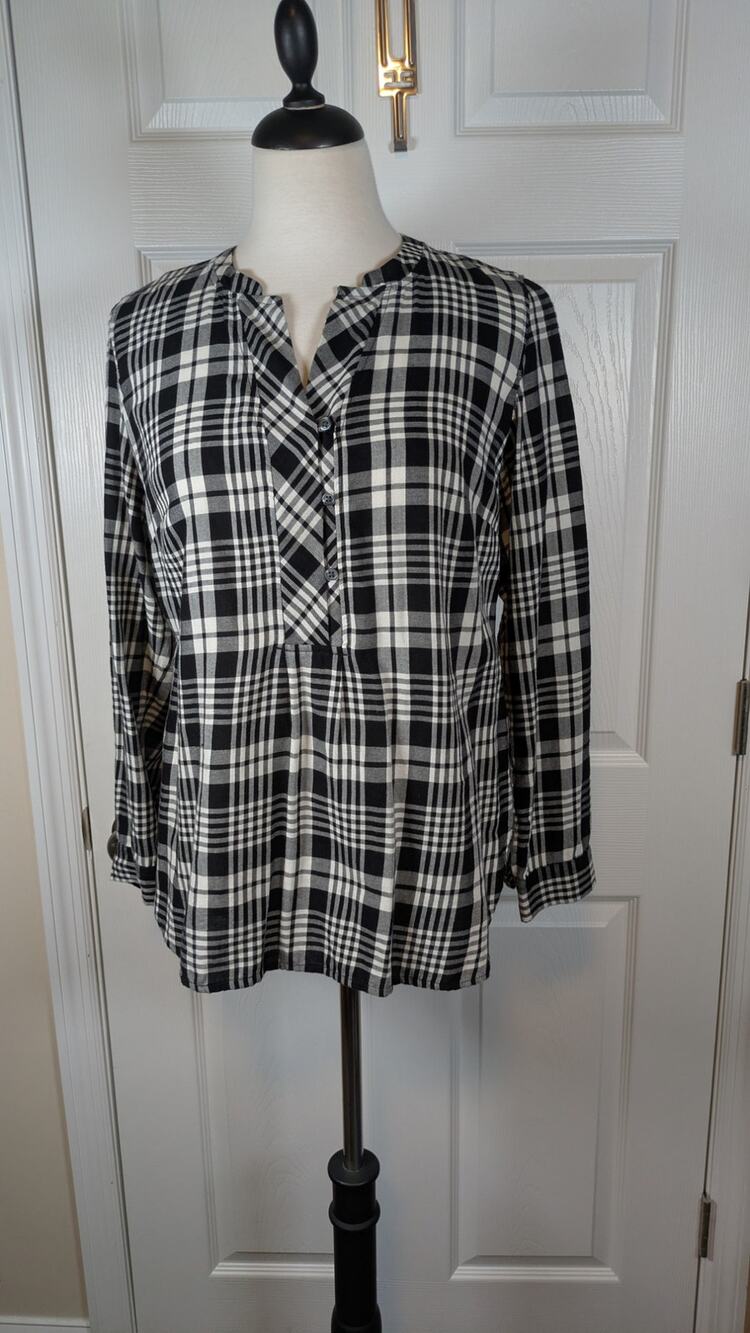 Talbots Small Black & White Plaid Flannel Long Sleeve Blouse 1/2 Button